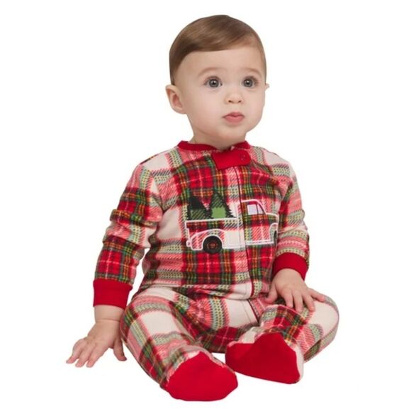 Eddie Bauer Toddler 18M Footed Sleeper Red Plaid Zip Pajamas Christmas Truck NWT - Picture 1 of 6